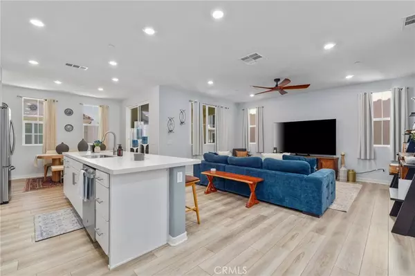 Chino, CA 91710,8234 Traveller ST