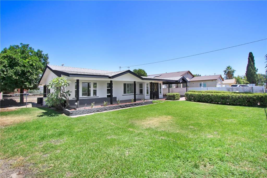 Colton, CA 92324,293 E Congress ST
