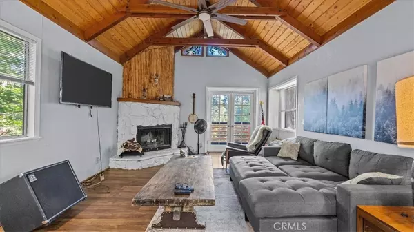 Crestline, CA 92325,23965 Bowl RD