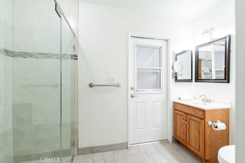 Covina, CA 91722,343 E Benbow ST