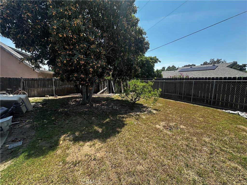 Rialto, CA 92376,1374 N Primrose AVE