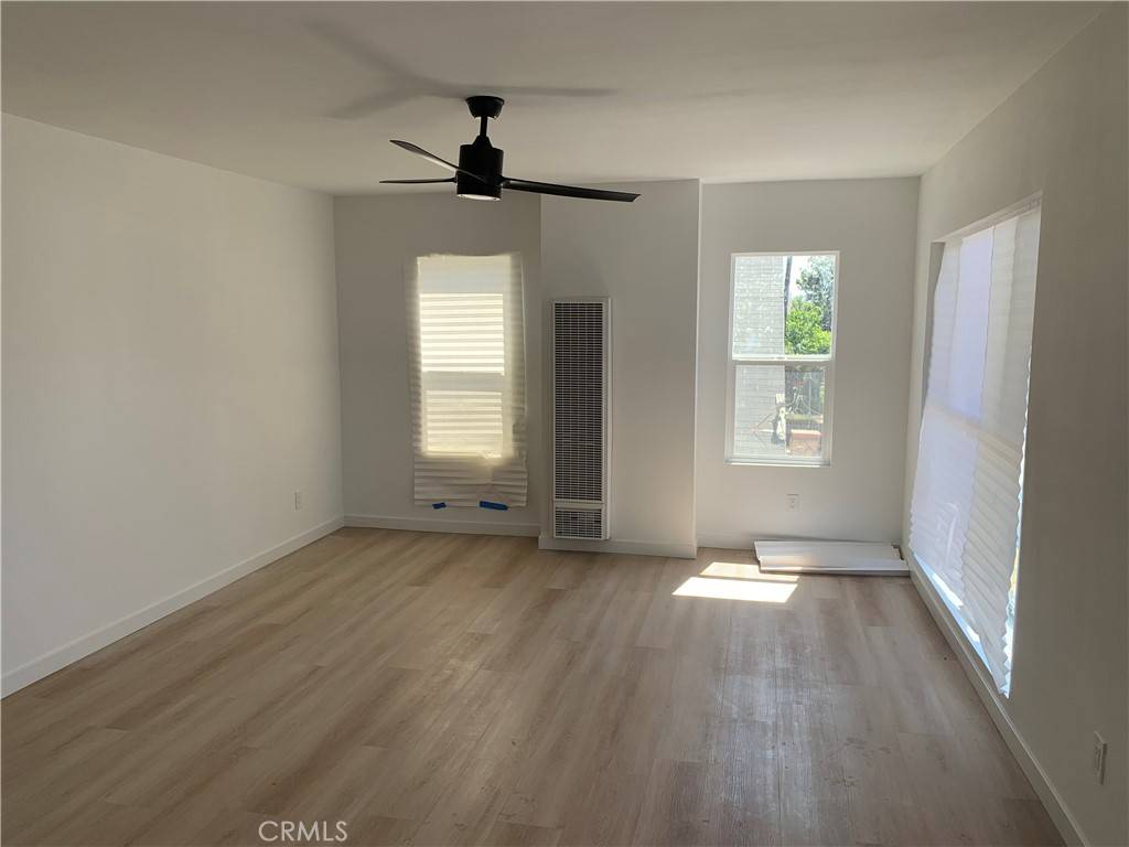 Los Angeles, CA 90037,1211 W 40 th PL