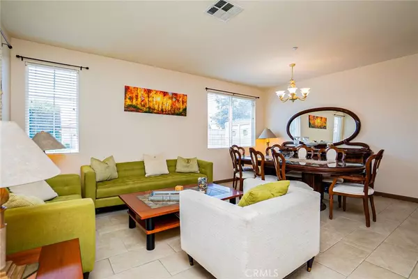 Fontana, CA 92336,15138 Holiday DR