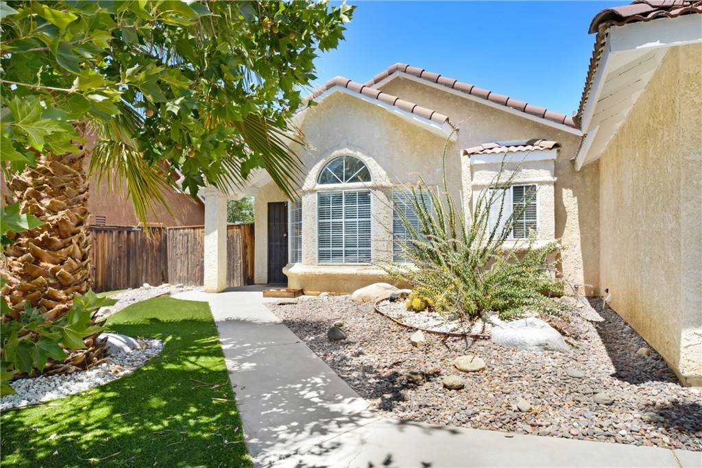 Palmdale, CA 93550,555 Conifer DR