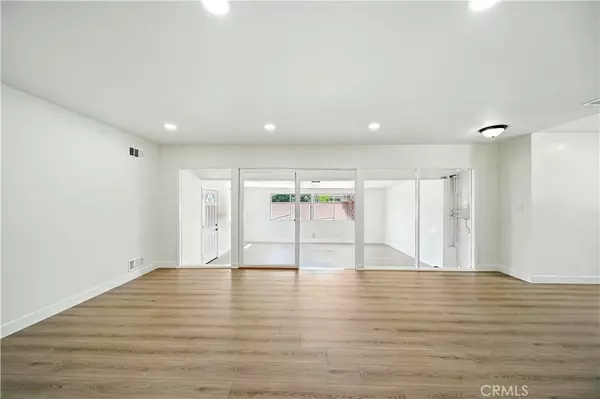 West Covina, CA 91790,1005 W Greendale ST