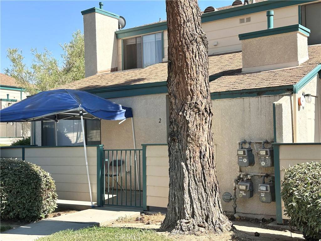 Lancaster, CA 93535,44514 15th ST E #2