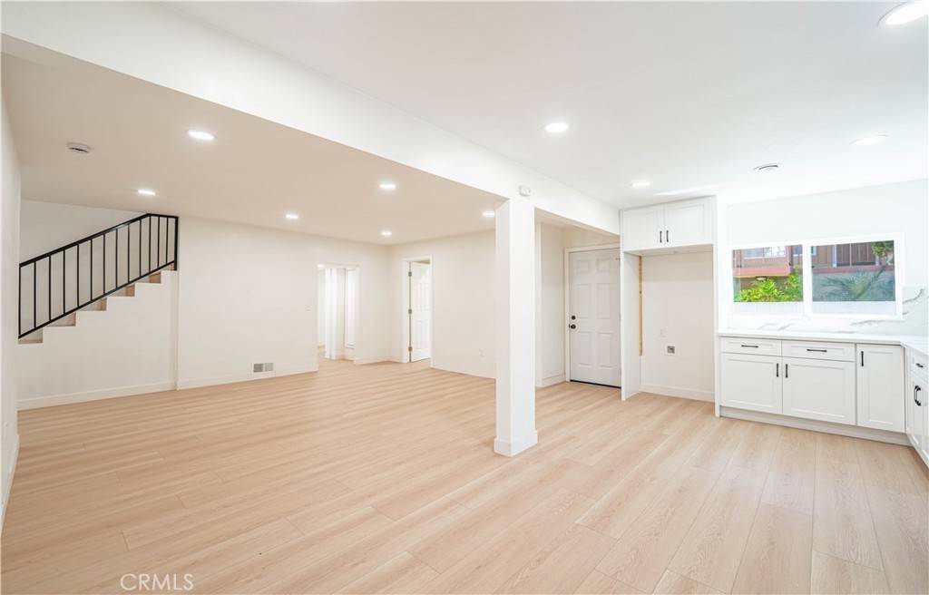 Hawthorne, CA 90250,3510 Slayton ST
