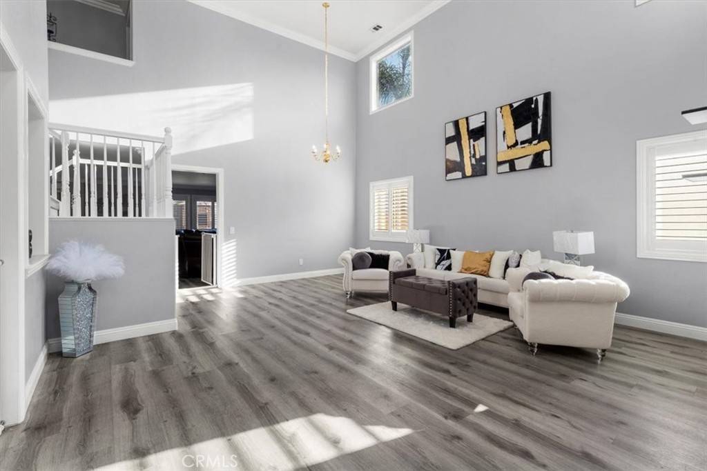 Fontana, CA 92336,15467 Spruce Tree WAY