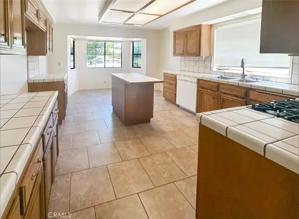 Helendale, CA 92342,14805 Greenbriar DR