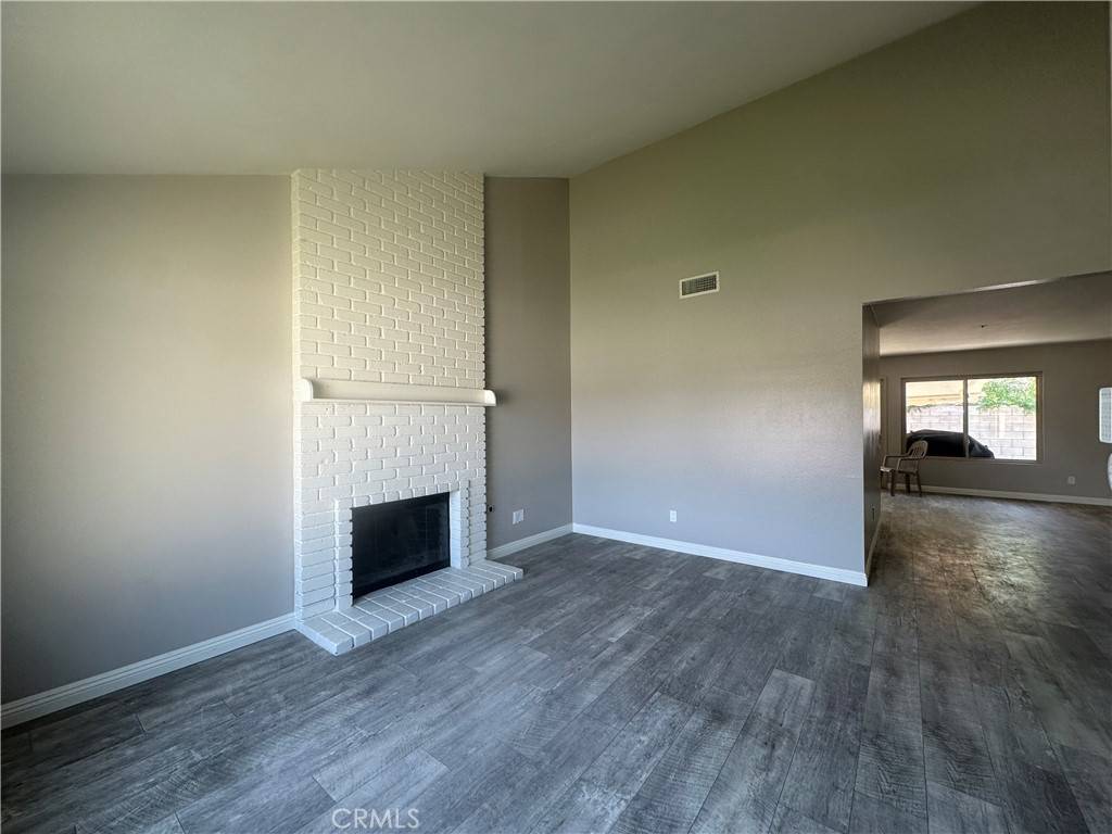 Fontana, CA 92336,17175 Micallef ST