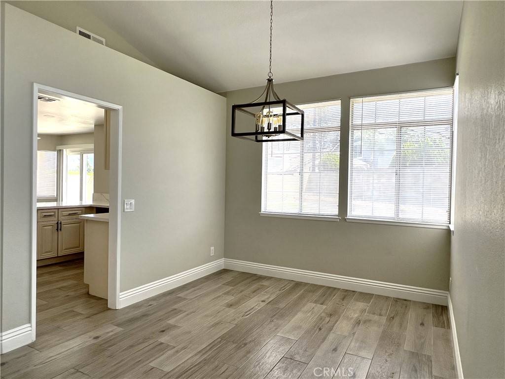 Fontana, CA 92336,13402 Crocker CT