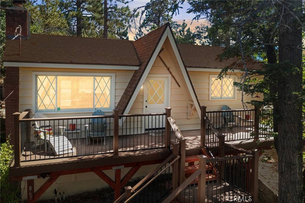 Big Bear Lake, CA 92315,865 Villa Grove AVE