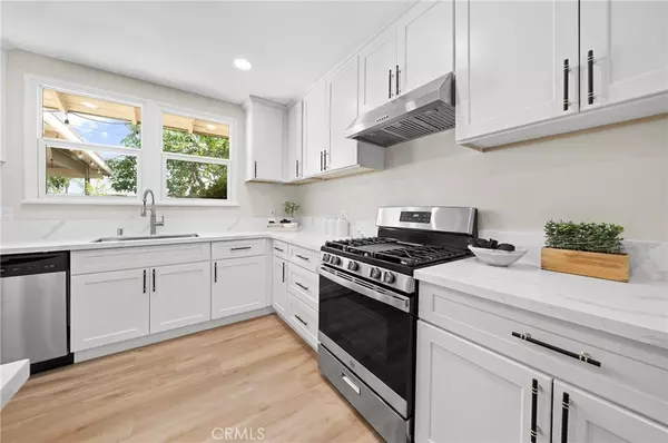 Glendora, CA 91741,552 E Mountain View AVE