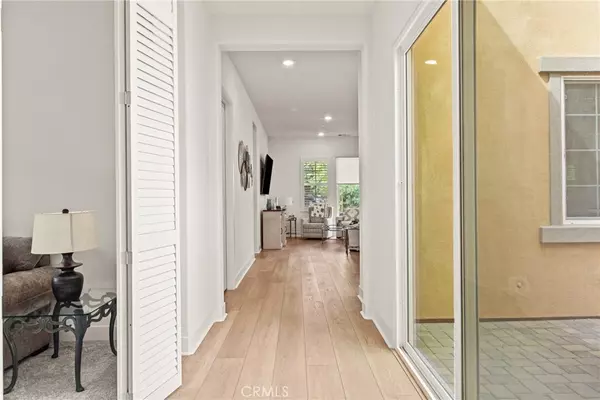 Palm Desert, CA 92260,4141 Via Cararra #3