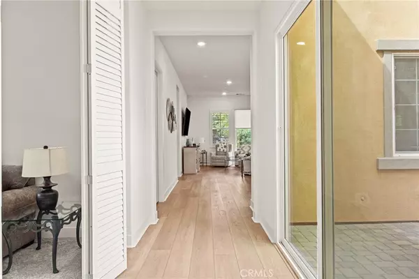 Palm Desert, CA 92260,4141 Via Cararra #3