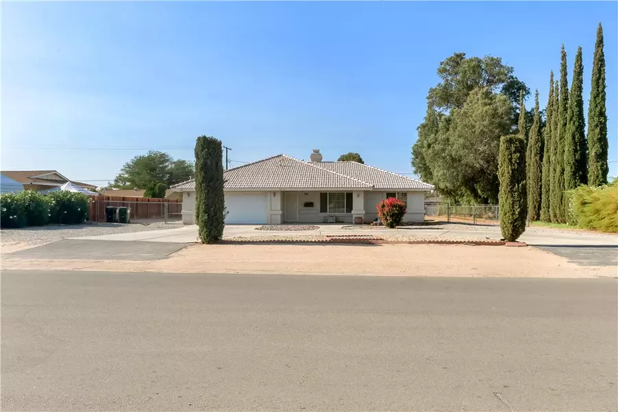 14776 Coalinga RD, Victorville, CA 92392