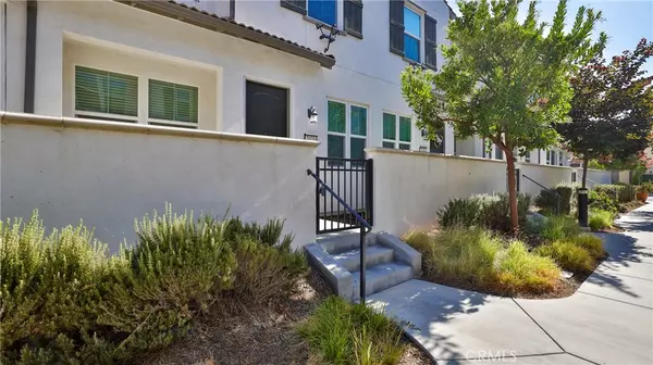 7070 Montecito LN, Eastvale, CA 92880