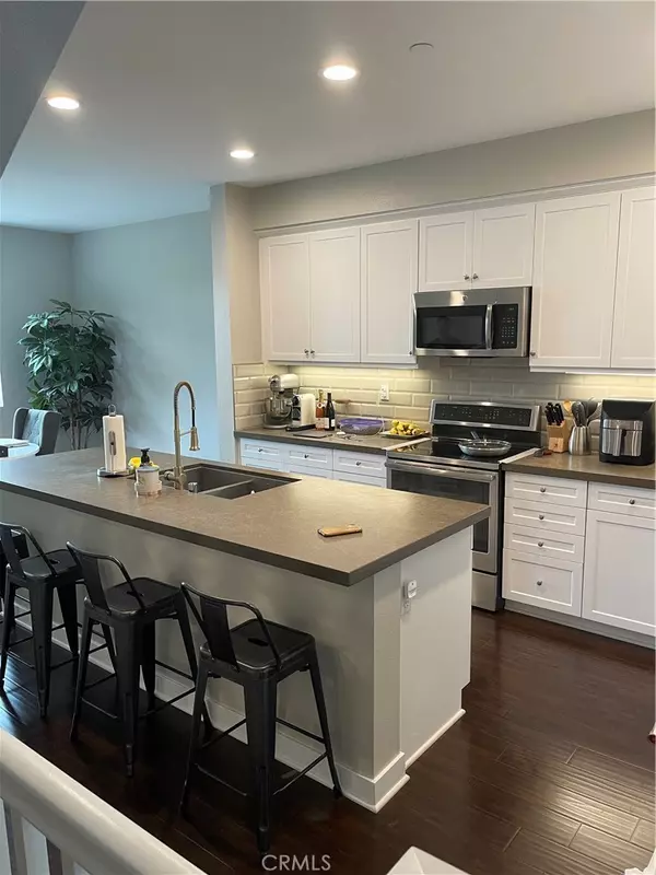Glendora, CA 91741,535 W Foothill BLVD #102