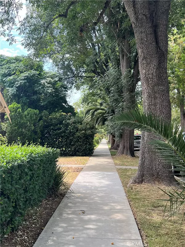 La Verne, CA 91750,2364 6th ST