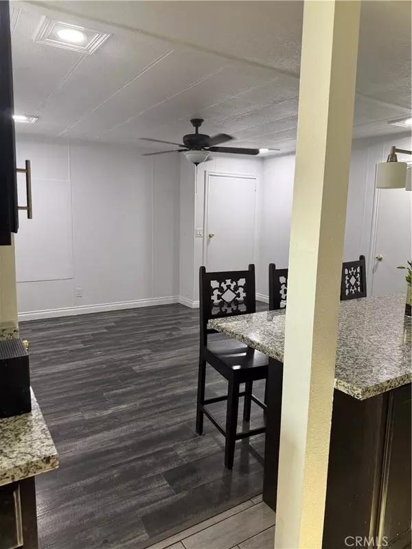 Riverside, CA 92509,3825 Crestmore #495