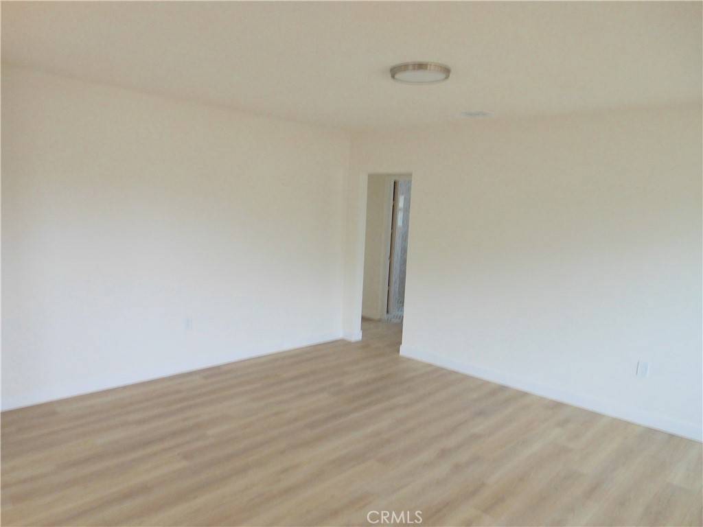Fontana, CA 92335,10149 Oleander AVE