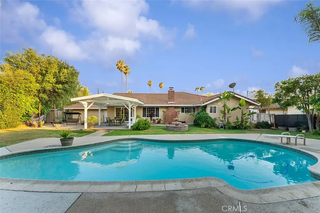 Covina, CA 91724,1073 E Knollcrest DR
