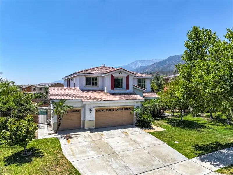 15474 Petunia ST, Fontana, CA 92336