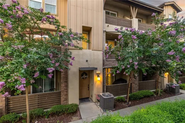 Rancho Cucamonga, CA 91739,7374 Luminaire PL