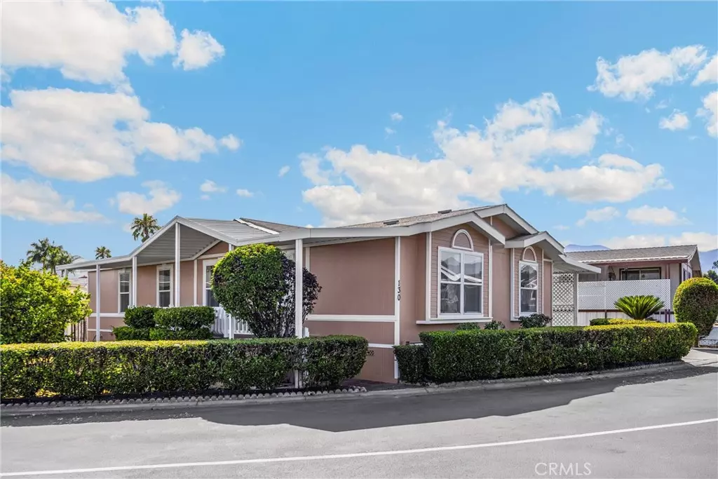 Rialto, CA 92377,2598 Ayala DR #130