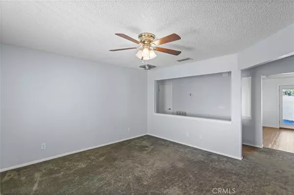 Phelan, CA 92371,9414 Burbank RD