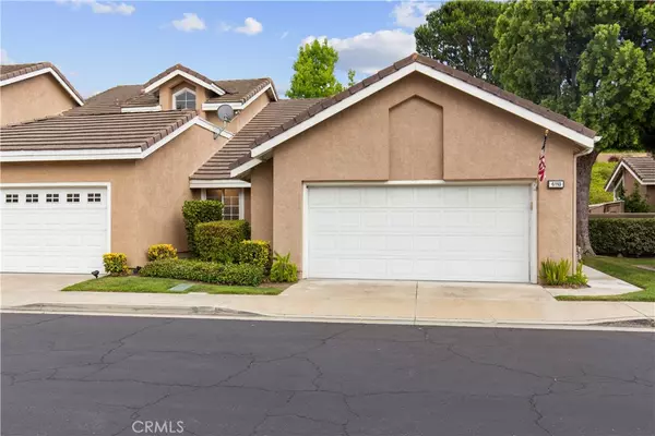 6118 E Garnet CIR, Anaheim, CA 92807
