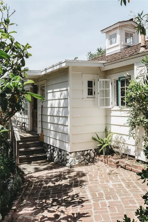 Los Angeles, CA 90046,9049 crescent