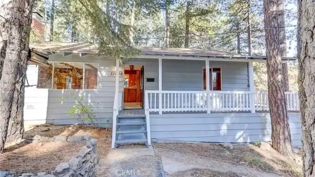 Running Springs, CA 92382,31808 Luring Pines DR