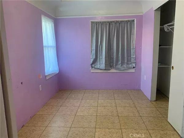 Pomona, CA 91768,781 W Center ST