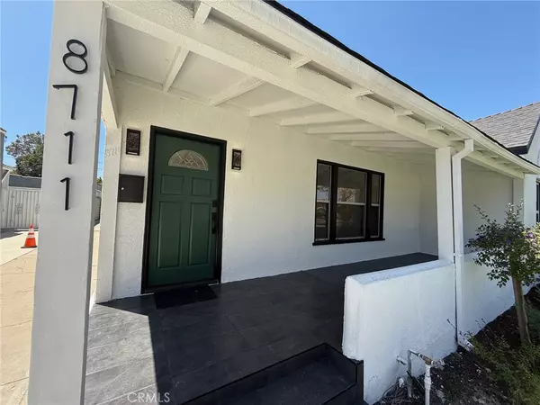 Los Angeles, CA 90047,8711 S Denker AVE