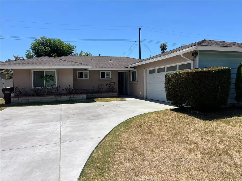 La Puente, CA 91744,16256 Appleblossom ST