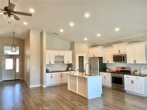 Victorville, CA 92395,13165 Palos Grande Dr