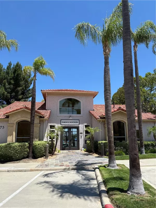 2500 San Gabriel WAY #107, Corona, CA 92882