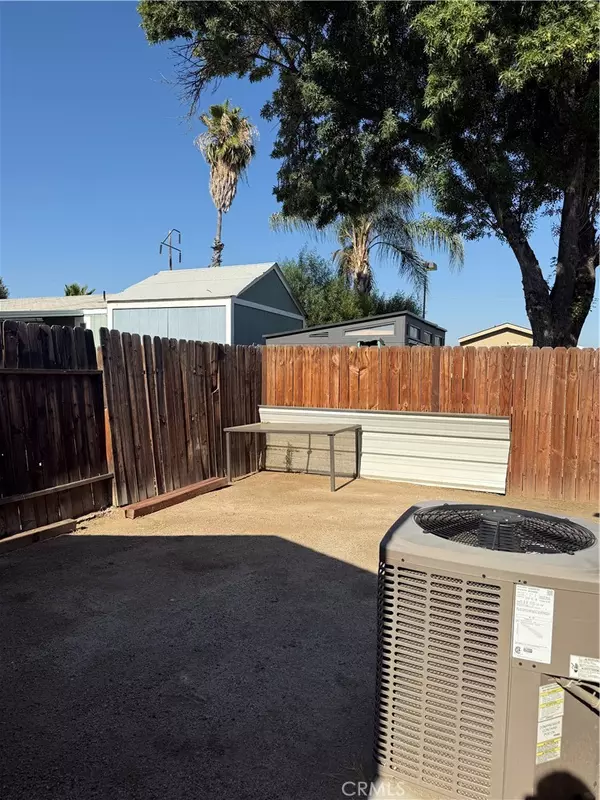 Perris, CA 92571,350 E San Jacinto AVE #108