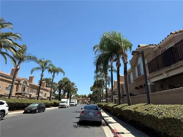 Ontario, CA 91761,3119 Milano #E