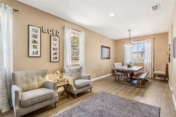 Saugus, CA 91350,19941 Christopher LN