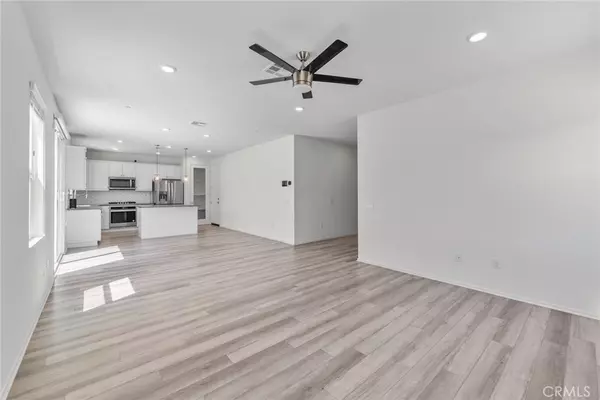 Victorville, CA 92395,12938 Rocky Trail WAY