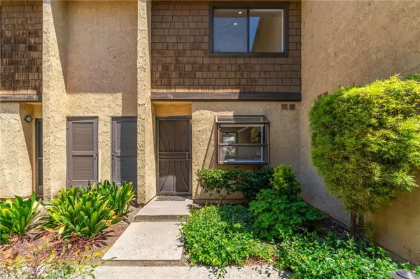 Lakewood, CA 90715,12750 Centralia ST #94