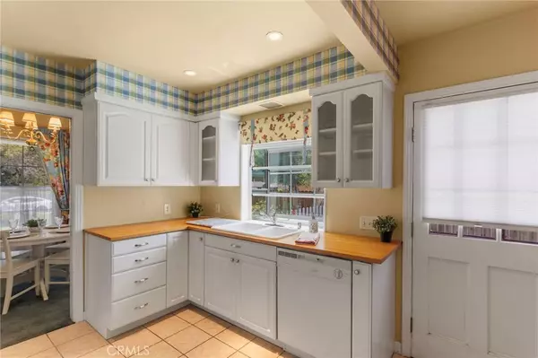 Monrovia, CA 91016,525 Hacienda DR