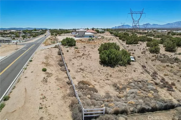 Oak Hills, CA 92344,8294 Aster RD