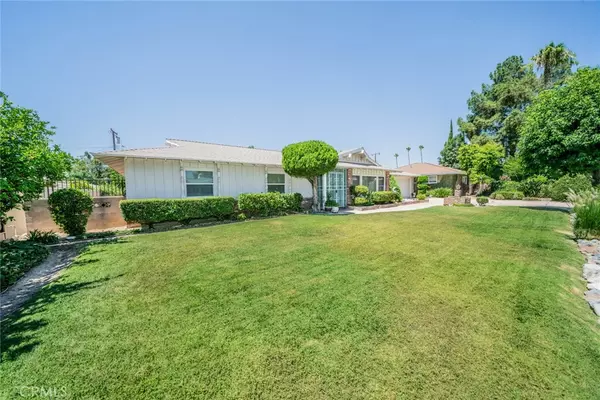 Rialto, CA 92377,5704 Olive AVE