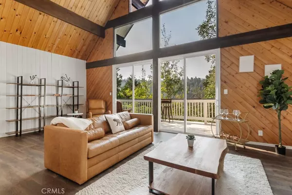 Lake Arrowhead, CA 92352,771 W Victoria CT