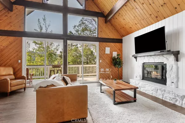 Lake Arrowhead, CA 92352,771 W Victoria CT
