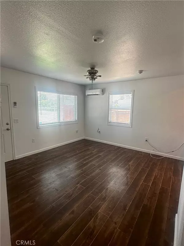 Rialto, CA 92376,190 W 3rd ST