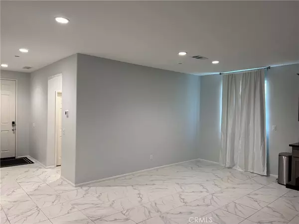 Fontana, CA 92336,4414 Monarch DR